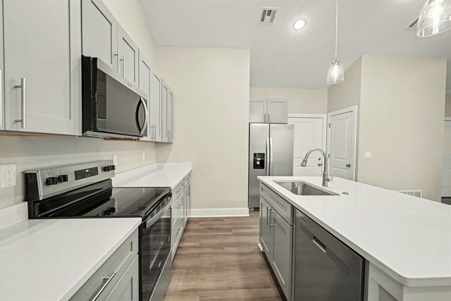 2711 Amelia Ln., Salina, KS 67401