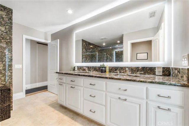 5522 Mossvale Circle, Huntington Beach, CA 92649