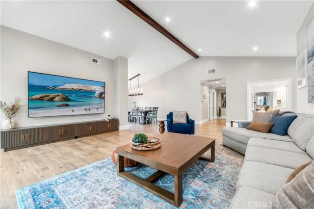 5522 Mossvale Circle, Huntington Beach, CA 92649