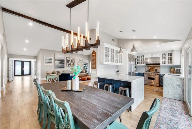 5522 Mossvale Circle, Huntington Beach, CA 92649