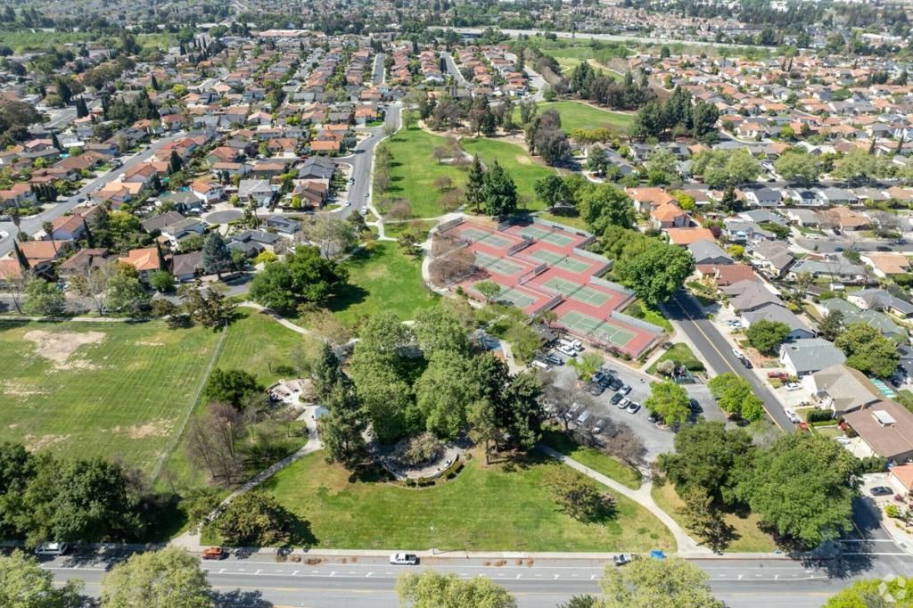 Image 46 of property listing at 2877 Bellini Court, San Jose, CA 95132