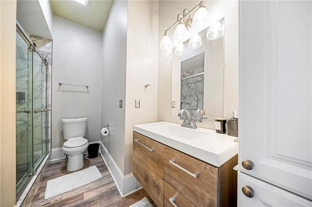 1099 Center Street NW, Atlanta, GA 30318