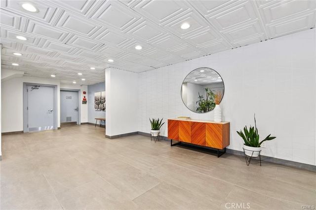 960 Larrabee Street 120, West Hollywood, CA 90069