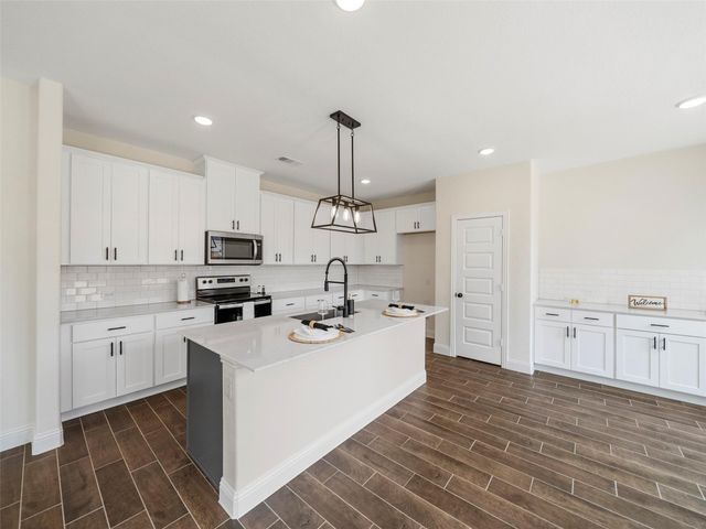 103 Brooks Drive, Terrell, TX 75160