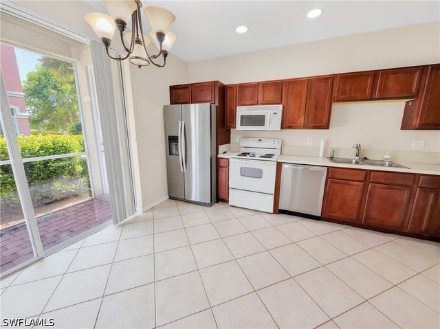 9706 Roundstone CIR, Fort Myers, FL 33967