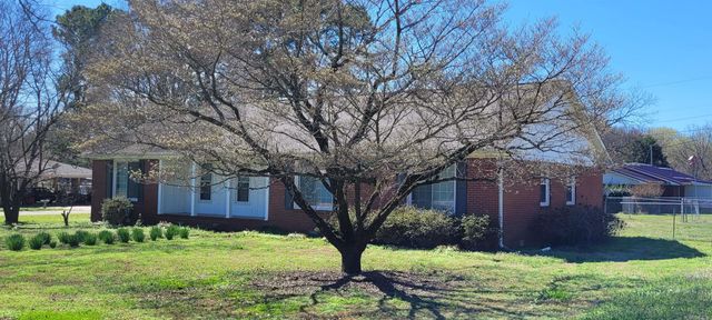 400 N Edmonds Avenue, Mccrory, AR 72101