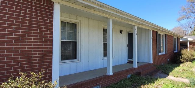 400 N Edmonds Avenue, Mccrory, AR 72101