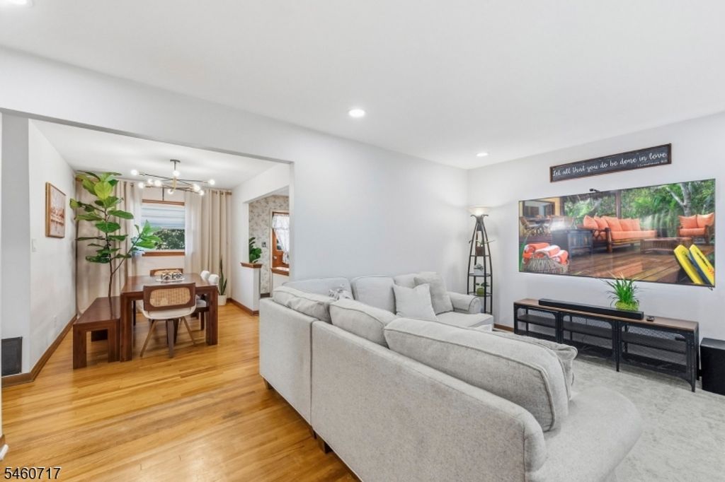 454 Lasalle Ave, Hasbrouck Heights Boro, NJ 07604 — photo 4