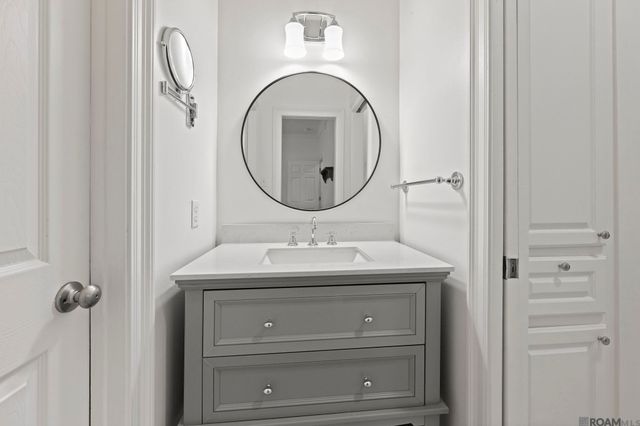 6895 Hunters Way Dr, Denham Springs, LA 70726