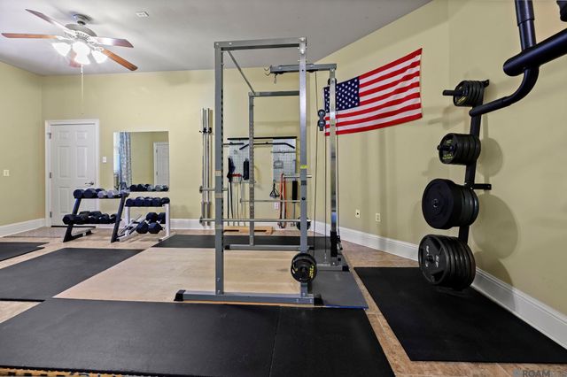 6895 Hunters Way Dr, Denham Springs, LA 70726