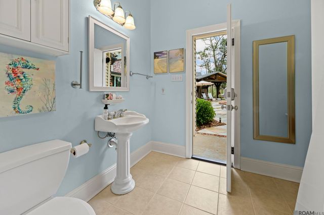 6895 Hunters Way Dr, Denham Springs, LA 70726