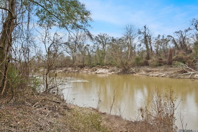 6895 Hunters Way Dr, Denham Springs, LA 70726