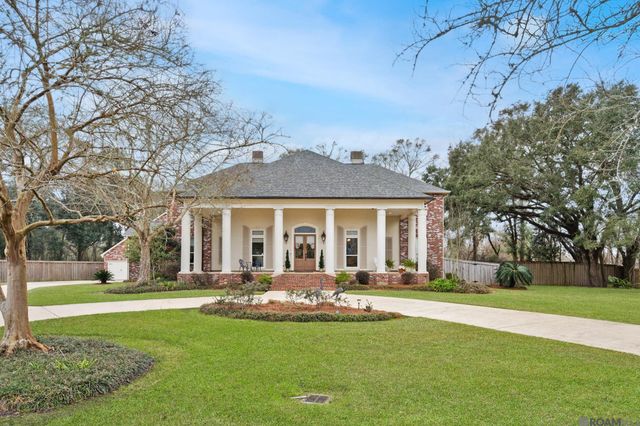 6895 Hunters Way Dr, Denham Springs, LA 70726