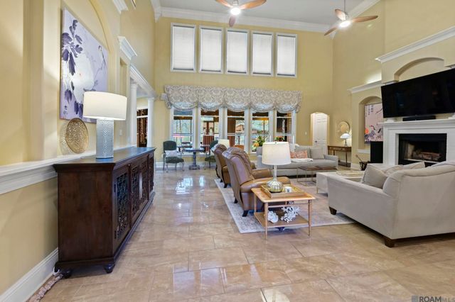 6895 Hunters Way Dr, Denham Springs, LA 70726