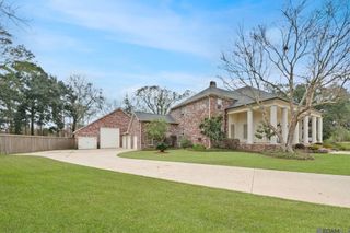 6895 Hunters Way Dr, Denham Springs, LA 70726