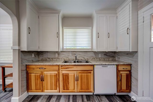 211 W Harvard Avenue, Shelton, WA 98584