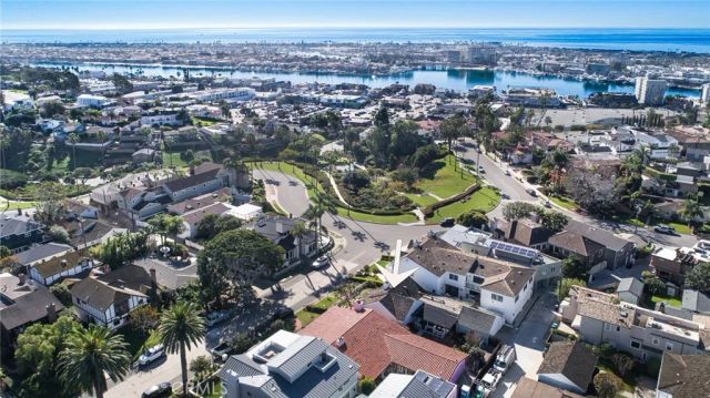 415 San Bernardino, Newport Beach, CA 92663
