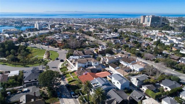 415 San Bernardino, Newport Beach, CA 92663