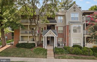 3910 PENDERVIEW DR #633, Fairfax, VA 22033