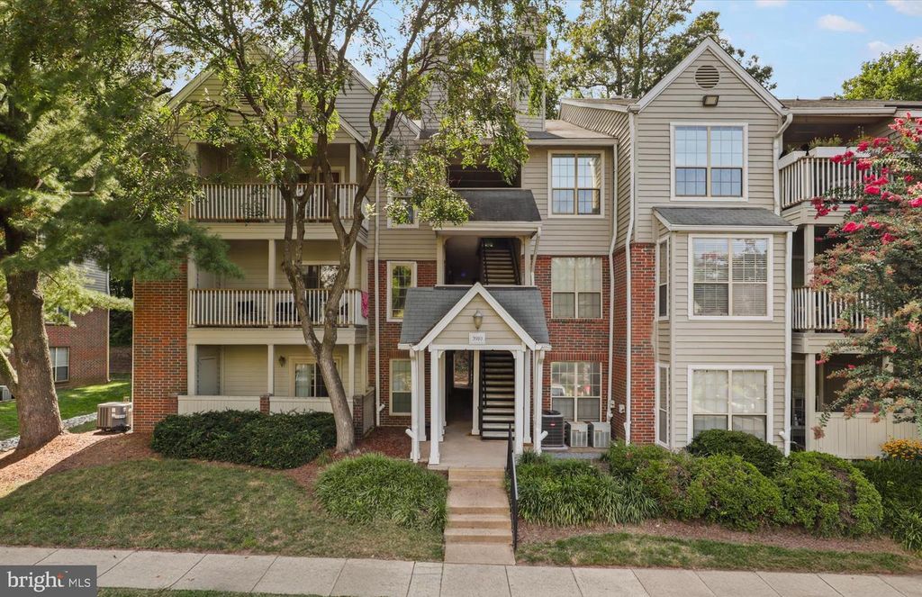 3910 PENDERVIEW DR #633, Fairfax, VA 22033