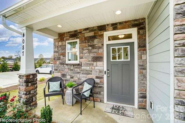 4376 Black Court, Harrisburg, NC 28075