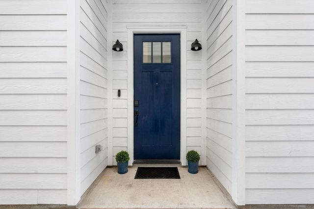 2710 Noble Street, Houston, TX 77026