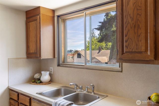 3105 13th Street, Bremerton, WA 98312