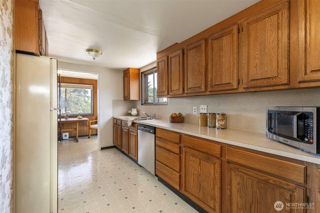 3105 13th Street, Bremerton, WA 98312