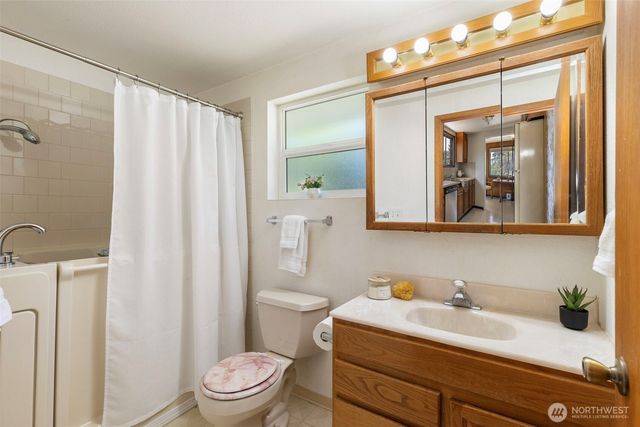 3105 13th Street, Bremerton, WA 98312
