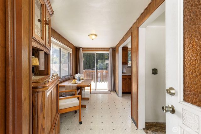 3105 13th Street, Bremerton, WA 98312