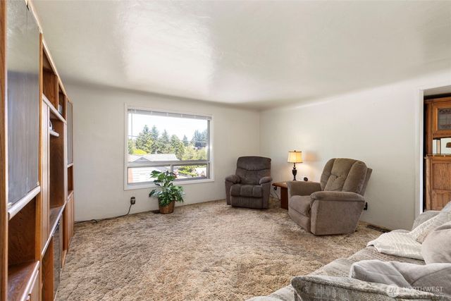 3105 13th Street, Bremerton, WA 98312