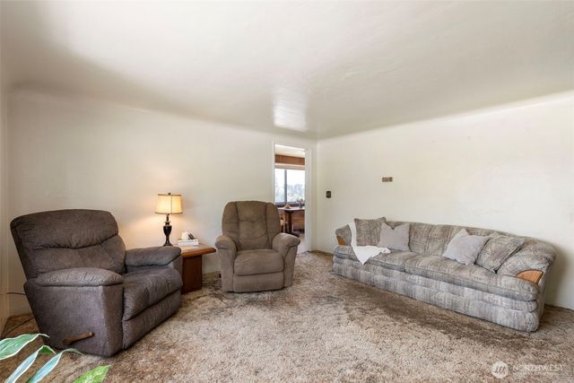 3105 13th Street, Bremerton, WA 98312
