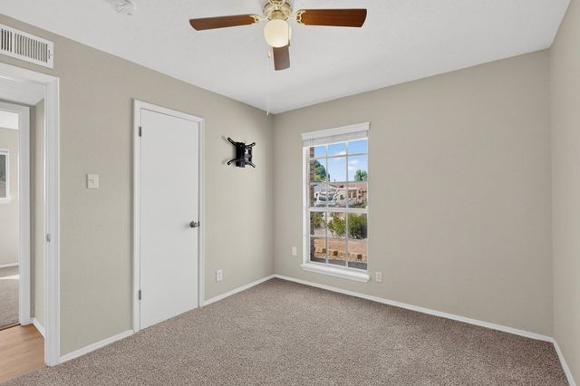 6424 Louise Place NE, Albuquerque, NM 87109