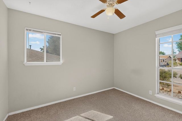 6424 Louise Place NE, Albuquerque, NM 87109