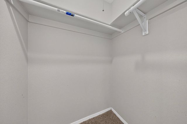 6424 Louise Place NE, Albuquerque, NM 87109