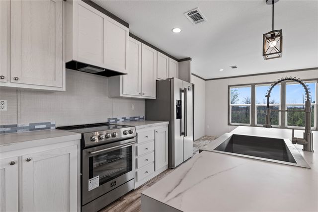 3924 Sandusky Road, Whitesboro, TX 76273