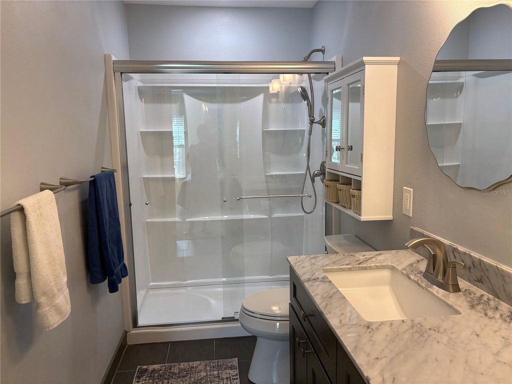 Image 11 of property listing at 1152 VILLA LANE 104, Apopka, FL 32712