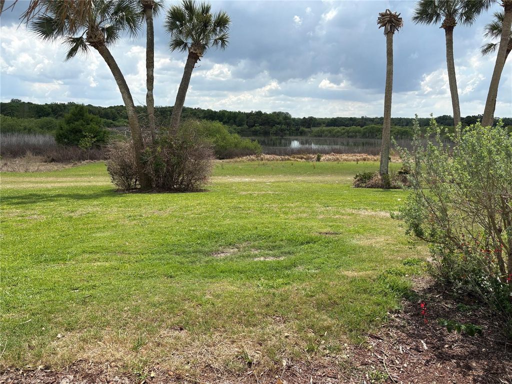 Image 21 of property listing at 1152 VILLA LANE 104, Apopka, FL 32712