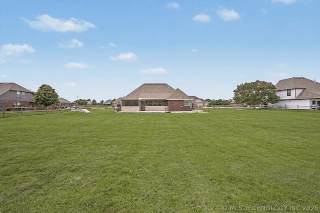 14815 N 60th East Avenue, Collinsville, OK 74021