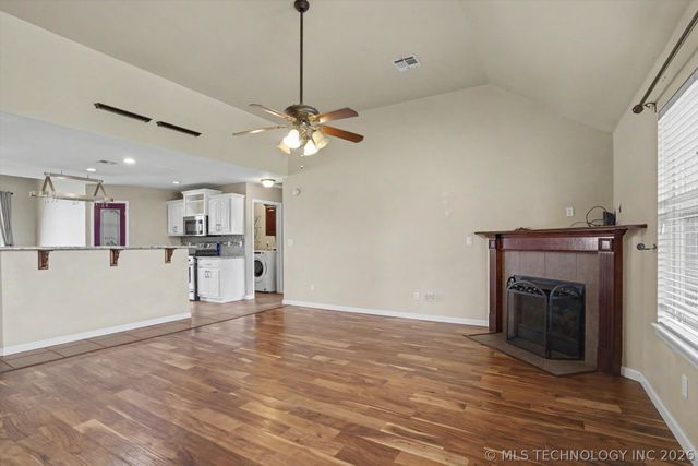 14815 N 60th East Avenue, Collinsville, OK 74021