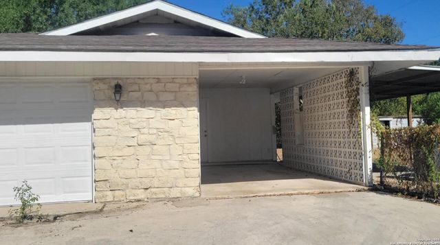 302 E Byrd, Universal City, TX 78148