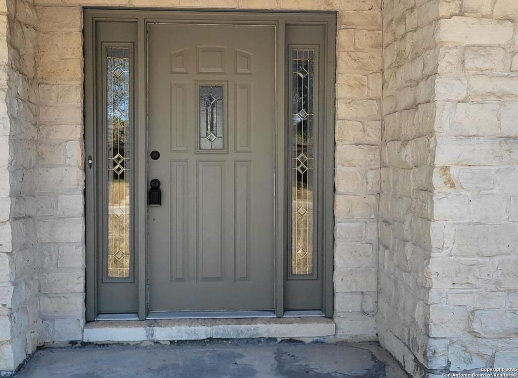 302 E Byrd, Universal City, TX 78148