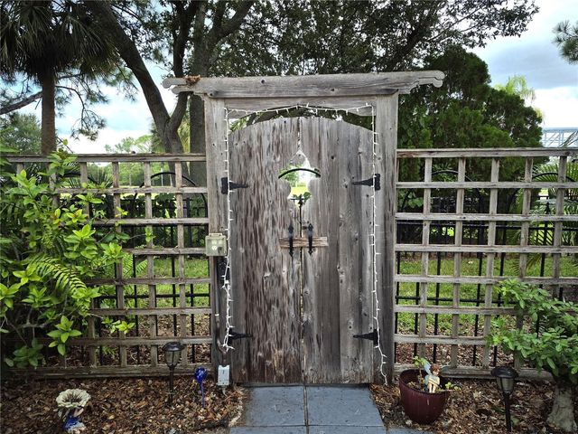 2700 BAYSHORE BOULEVARD 2C, Dunedin, FL 34698