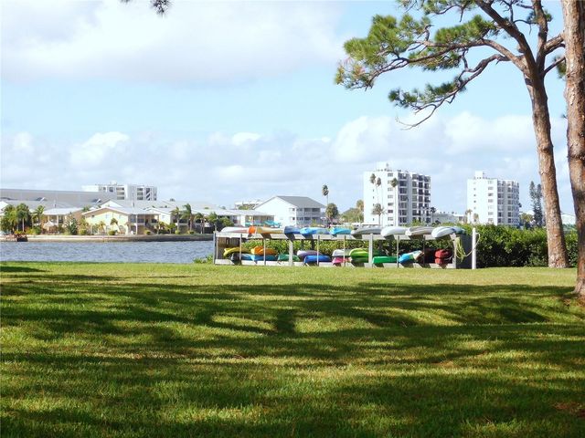 2700 BAYSHORE BOULEVARD 2C, Dunedin, FL 34698