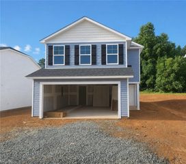 102 Longview Street, Lexington, NC 27295