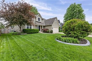 15567 S Apache Circle, Olathe, KS 66062