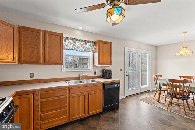 116 RUEL AVE, Hanover, PA 17331