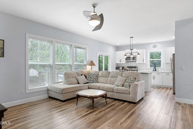 213 Holly Moor Lane, Holly Springs, NC 27540