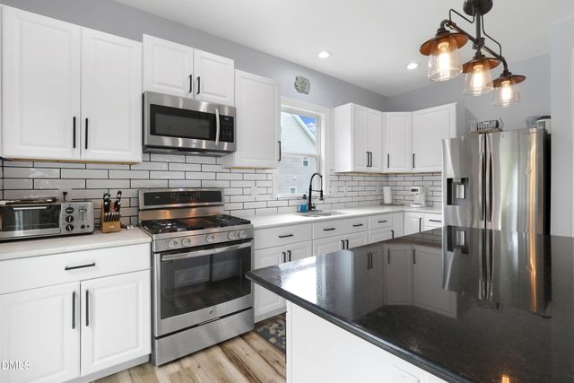 213 Holly Moor Lane, Holly Springs, NC 27540