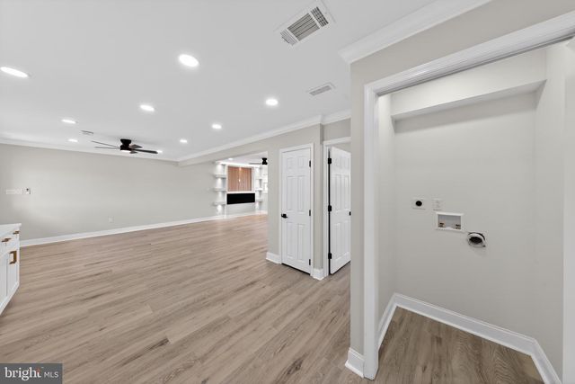 1504 OLD FARM RD, Wilmington, DE 19805